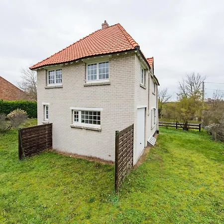 In Near Hoge Blekker Dunes, Cleaning Included Villa